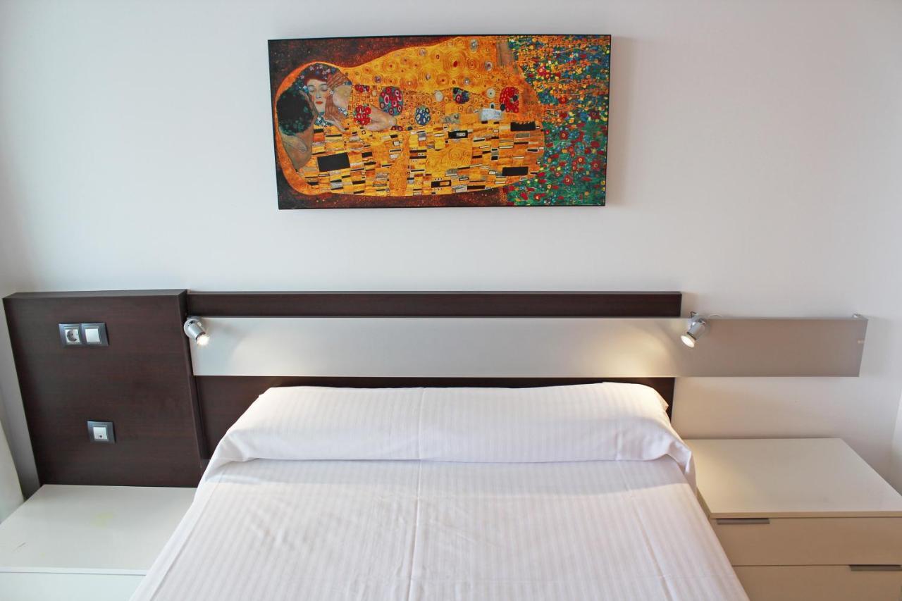 Highrise Apartment With Stunning Views From Private Balcony 85 Benidorm Exterior photo